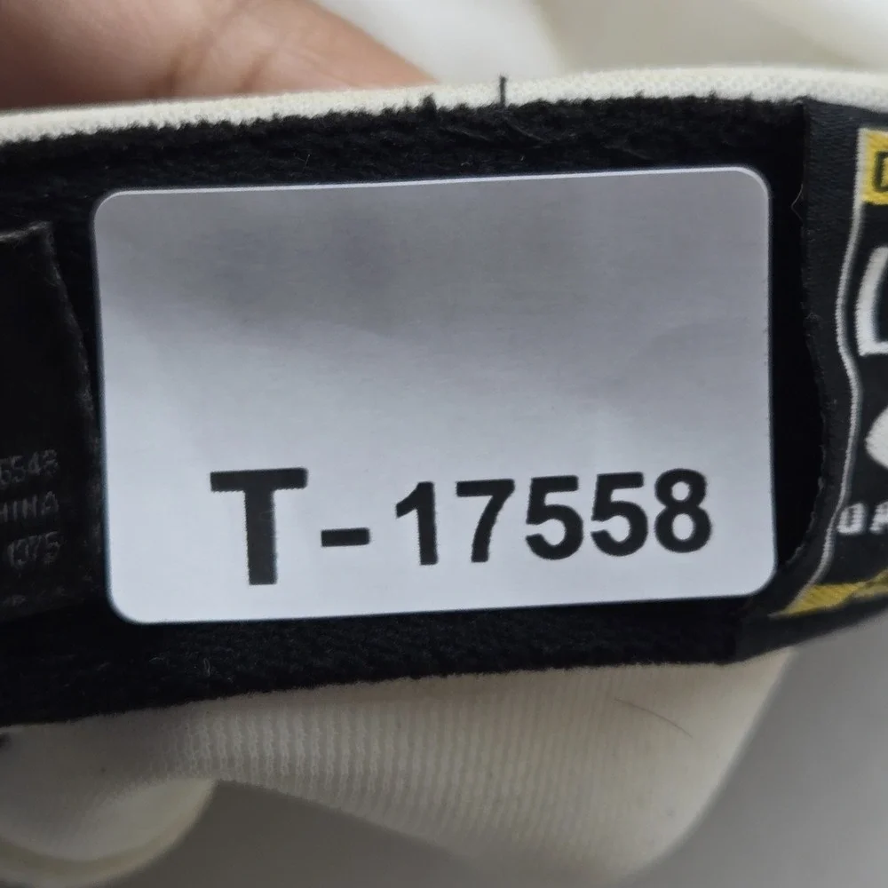 Oakley ***stains item